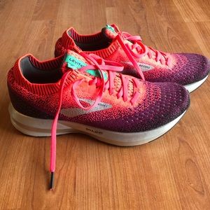 Rooms Levitate running shoes.